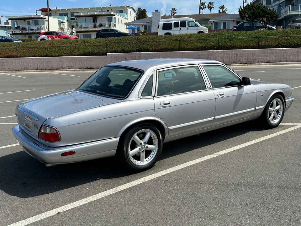 2000 Jaguar X308 XJ - Image 10 of 31