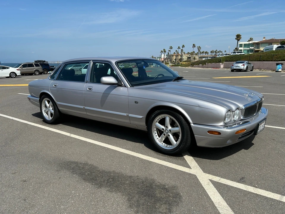 2000 Jaguar X308 XJ - Image 2 of 31