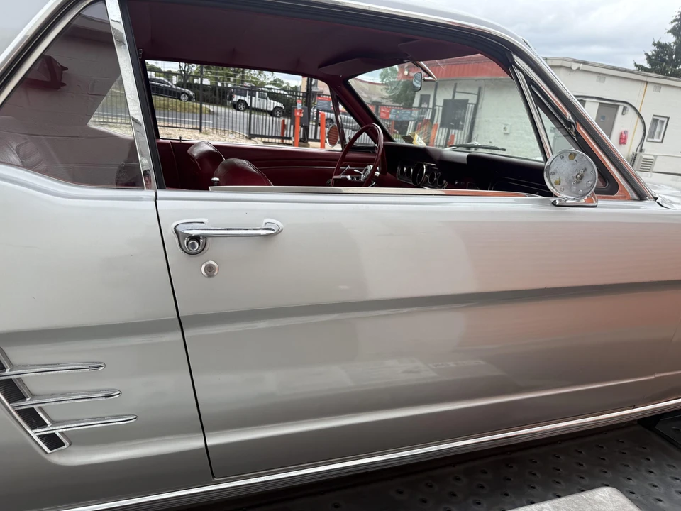 1966 Ford Mustang 1st Gen (1964.5-1966) - Image 27 of 31