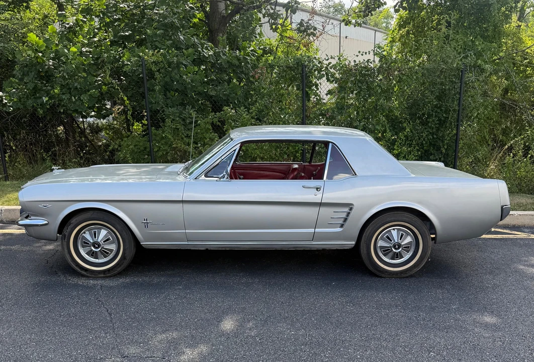 1966 Ford Mustang 1st Gen (1964.5-1966) - Image 5 of 31