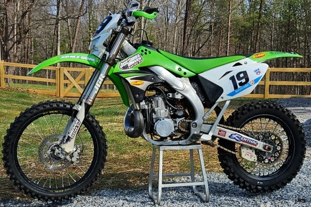 Kawasaki KX - Image 2 of 8