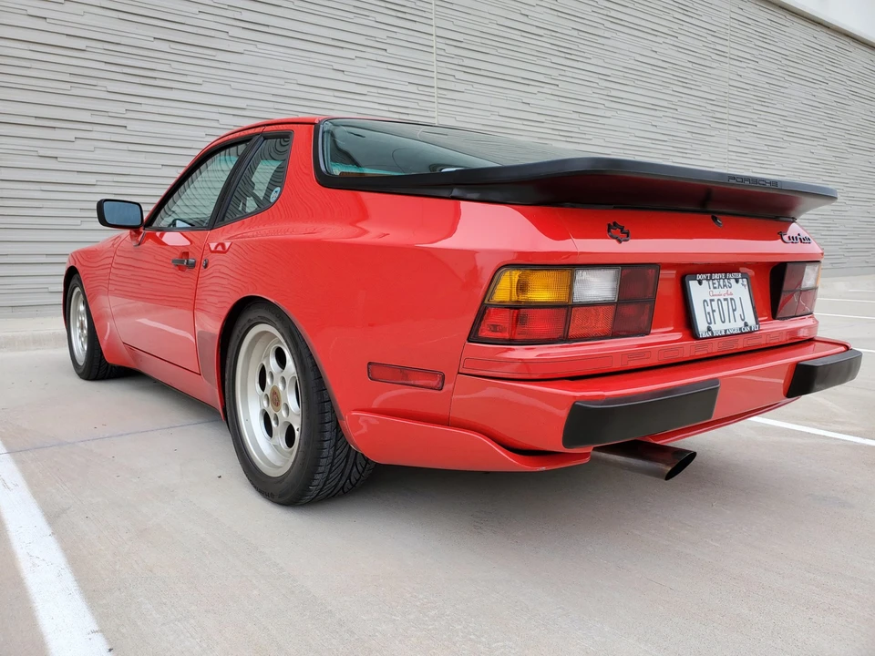 1986 Porsche 944 Turbo - Image 11 of 31