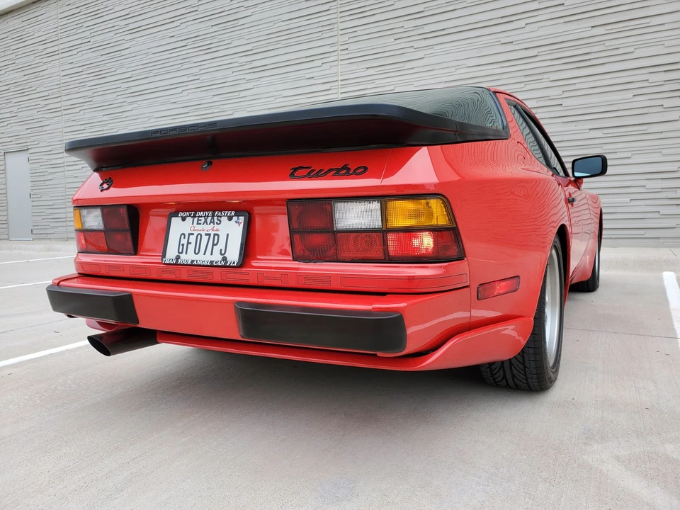 1986 Porsche 944 Turbo - Image 17 of 31