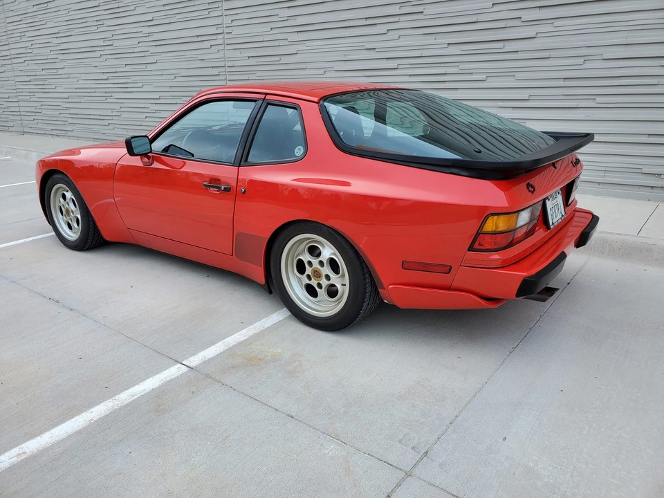 1986 Porsche 944 Turbo - Image 8 of 31