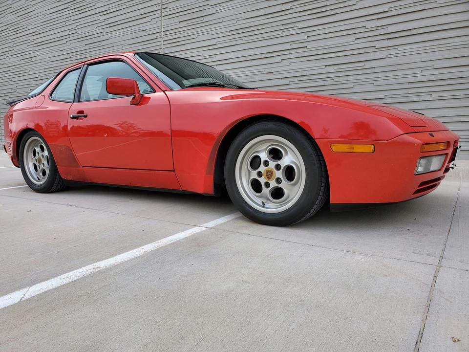 1986 Porsche 944 Turbo - Image 24 of 31