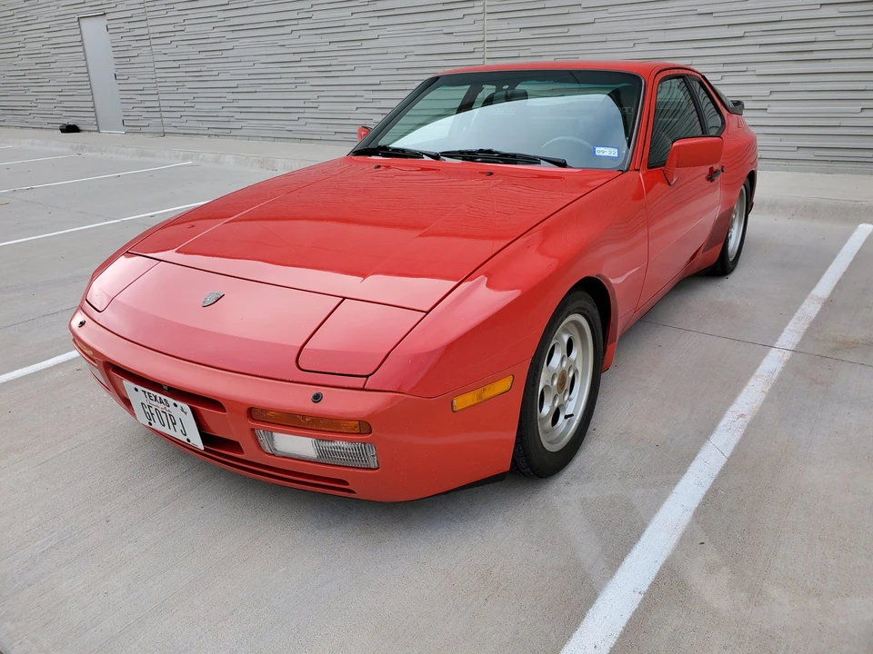 1986 Porsche 944 Turbo - Image 2 of 31