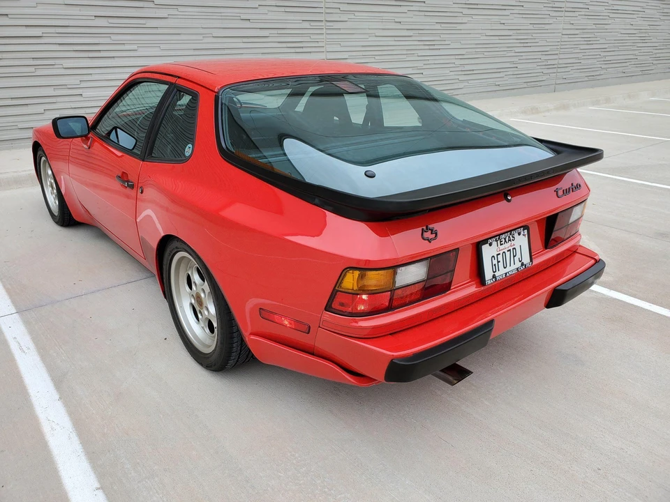 1986 Porsche 944 Turbo - Image 10 of 31
