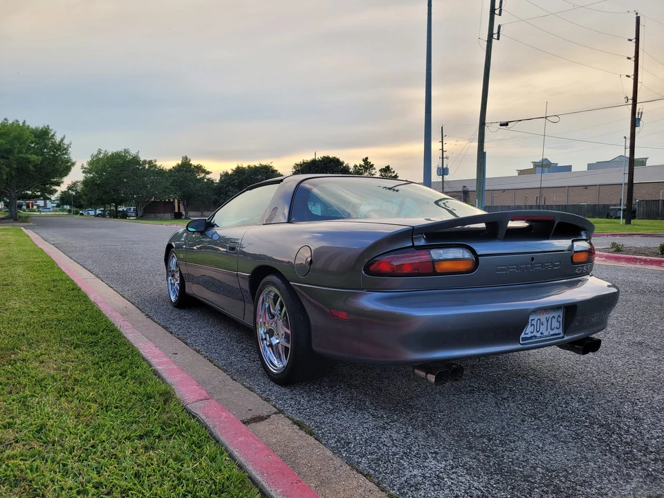 2000 Chevrolet Camaro SS 4th Gen - Image 19 of 31