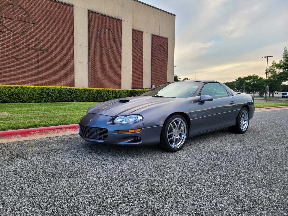 2000 Chevrolet Camaro SS 4th Gen - Image 25 of 31