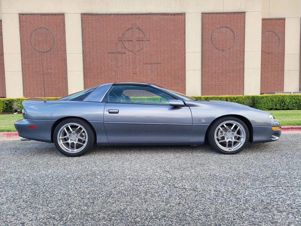 2000 Chevrolet Camaro SS 4th Gen - Image 12 of 31