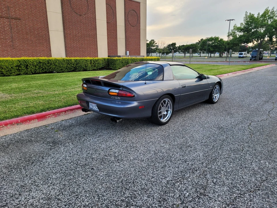 2000 Chevrolet Camaro SS 4th Gen - Image 14 of 31