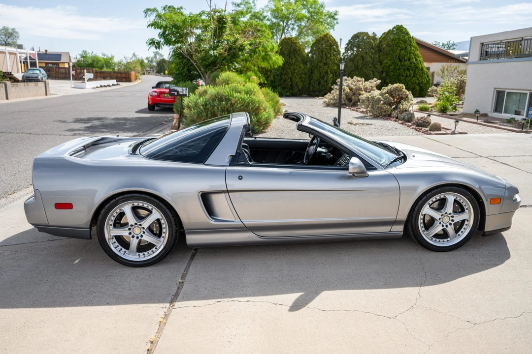 2001 Acura NA2 NSX - Image 13 of 31