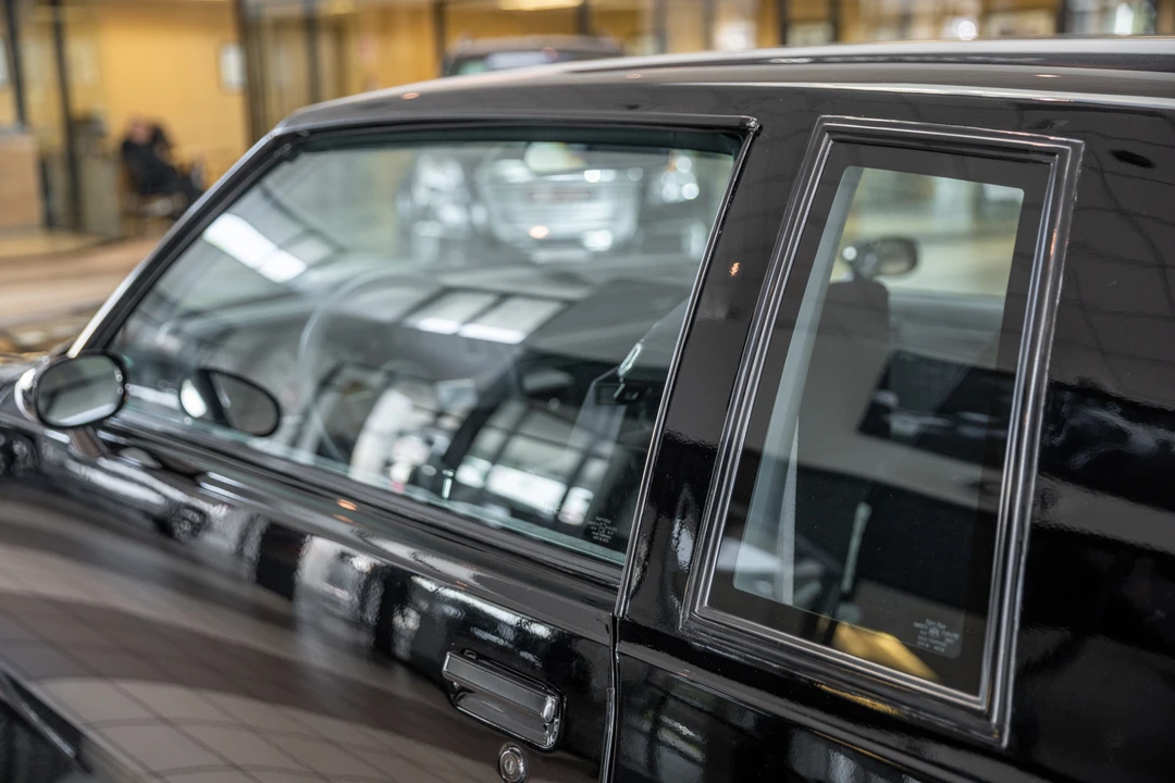 1987 Buick Grand National GNX - Image 22 of 31