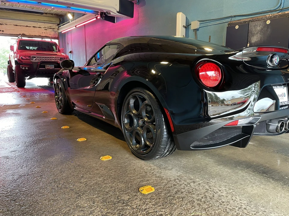 2018 Alfa Romeo 4C Coupe - Image 16 of 31