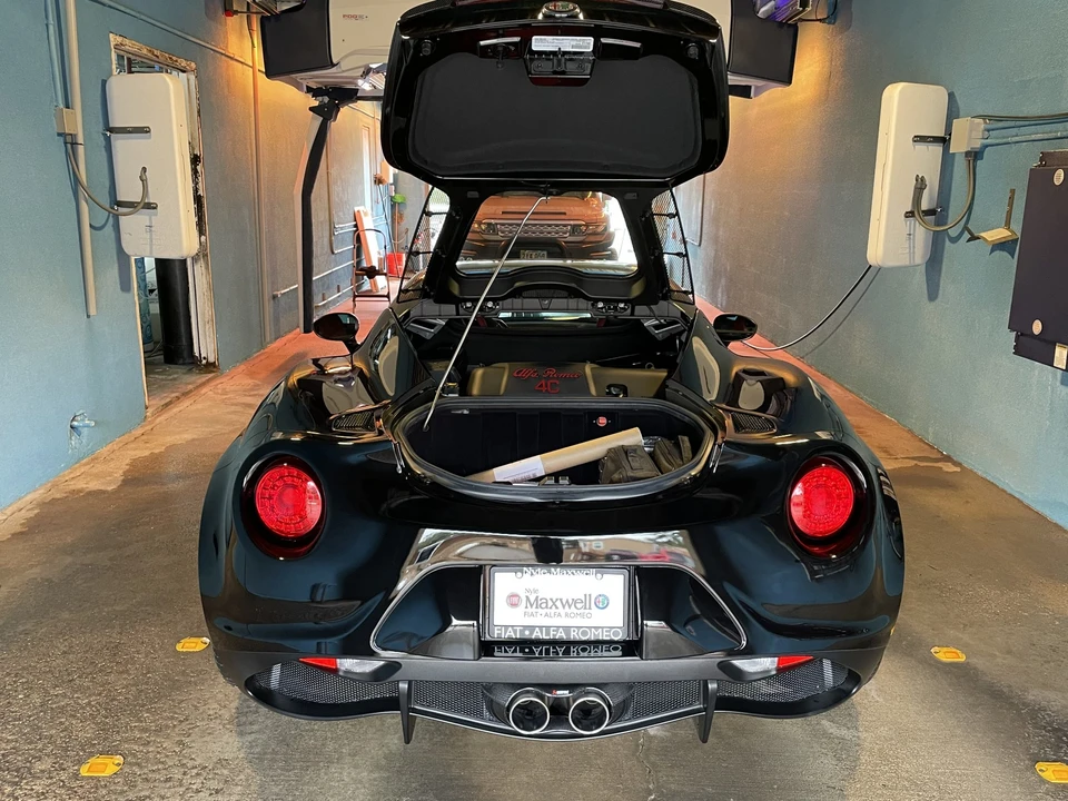 2018 Alfa Romeo 4C Coupe - Image 28 of 31