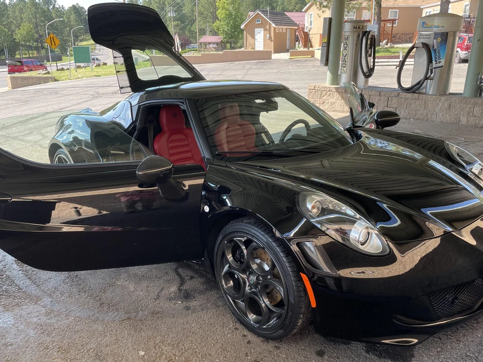 2018 Alfa Romeo 4C Coupe - Image 22 of 31