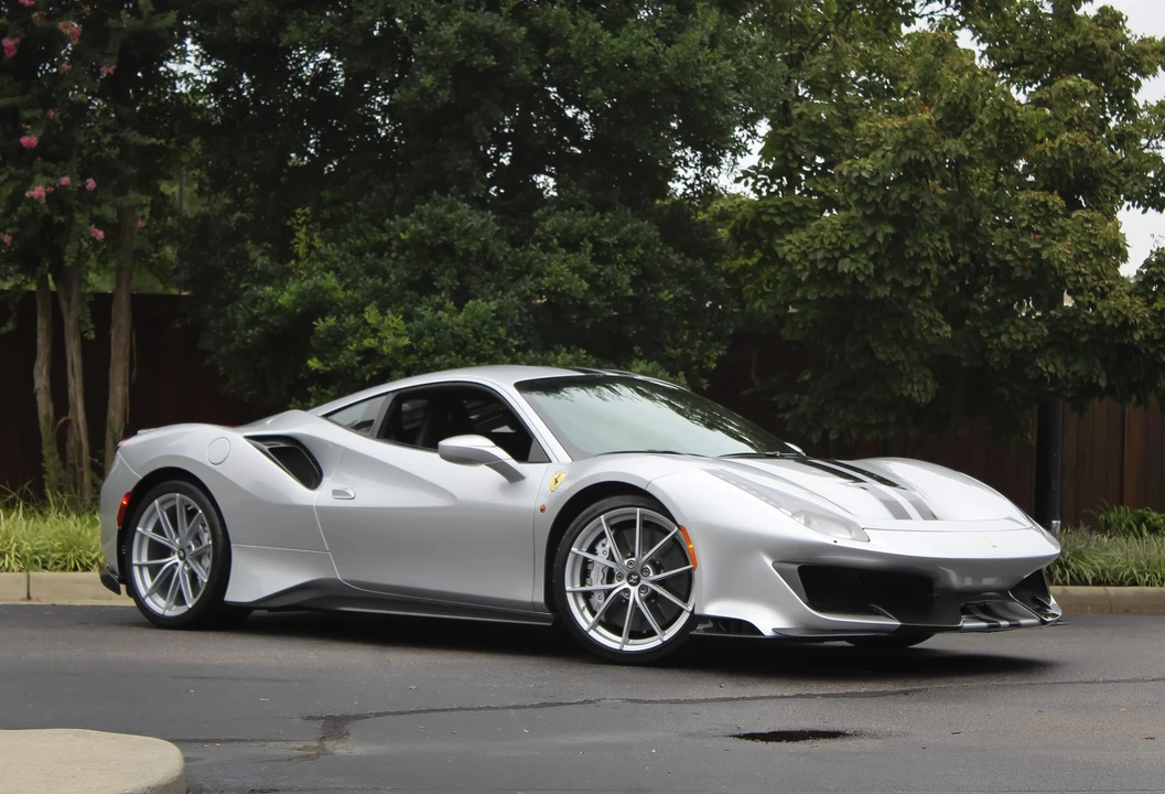 2020 Ferrari 488 Pista - Image 4 of 31