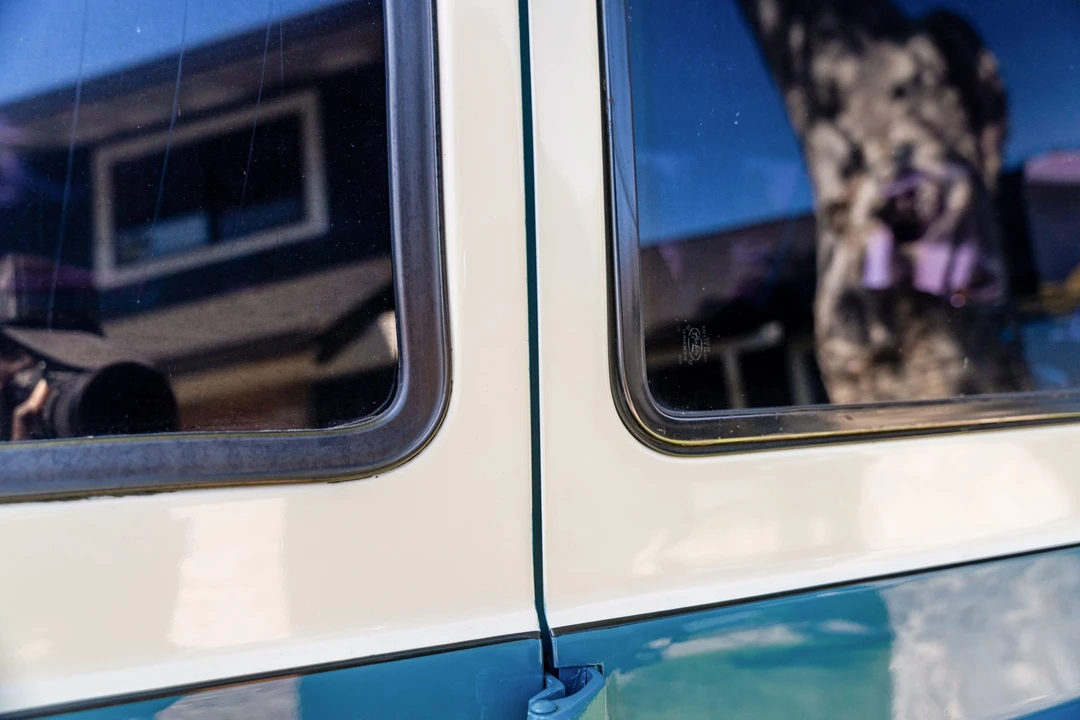 1964 Ford Econoline Van - Image 26 of 31