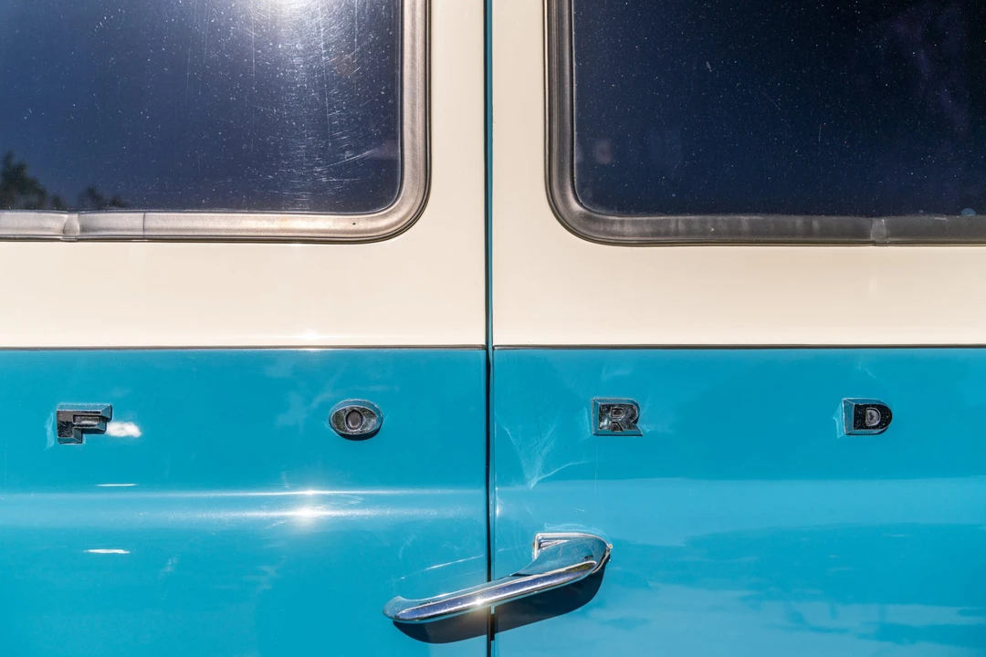 1964 Ford Econoline Van - Image 27 of 31