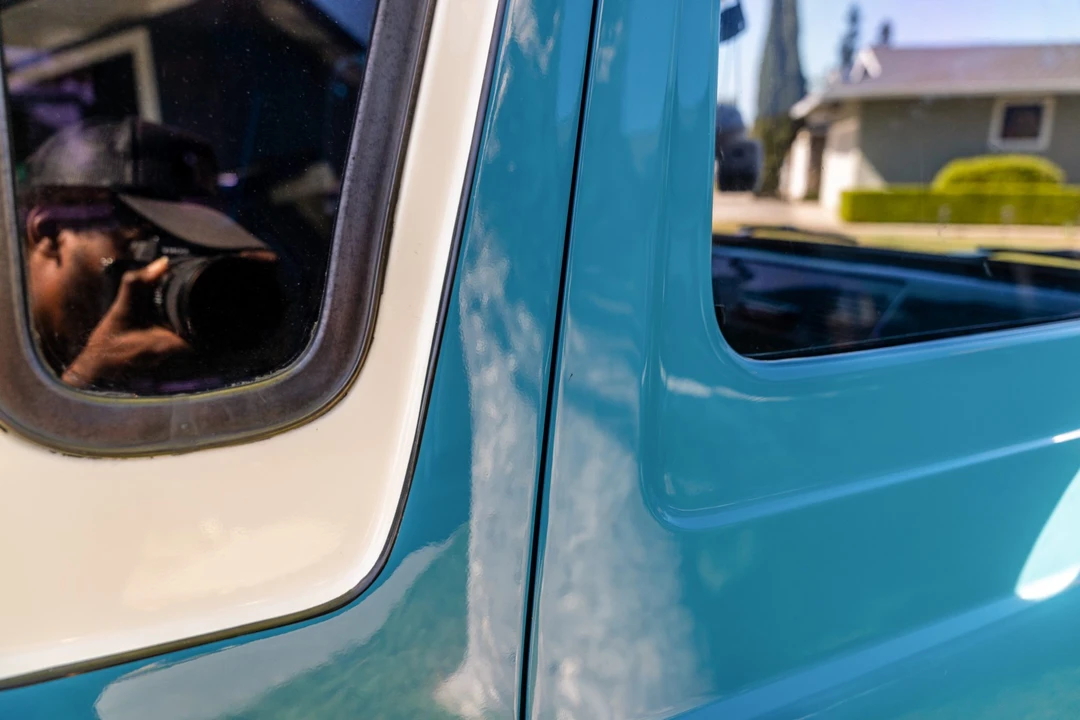 1964 Ford Econoline Van - Image 25 of 31