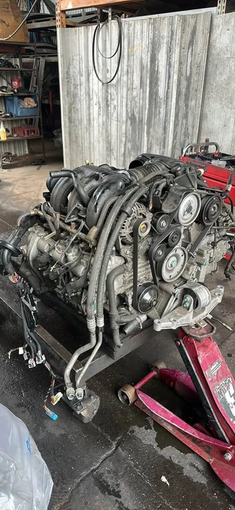 2000 Parts & Memorabilia Engines - Image 5 of 5