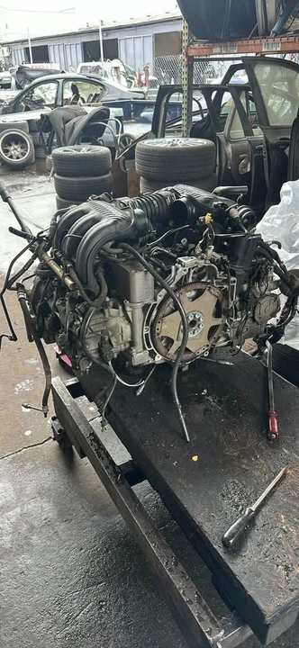 2000 Parts & Memorabilia Engines - Image 3 of 5