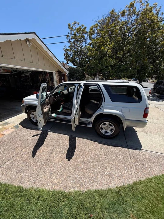 2002 Toyota 4Runner 3rd Gen - Image 5 of 7