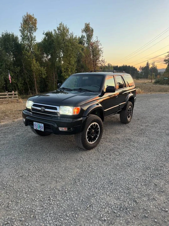 2000 Toyota 4Runner 3rd Gen - Image 2 of 15