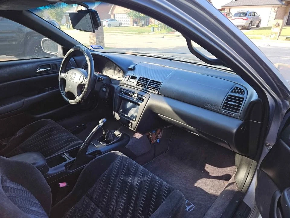 2000 Honda Prelude 5th Gen - Image 2 of 6