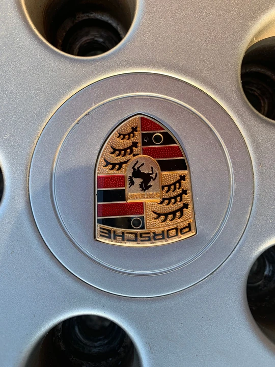 2000 Porsche 996 Carrera 4 - Image 14 of 18