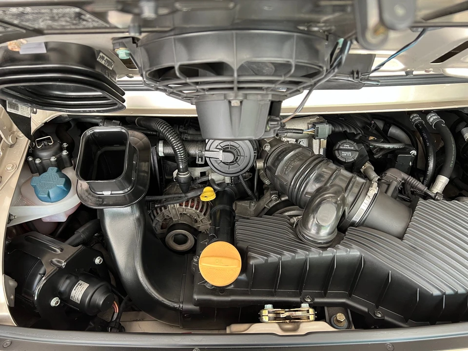 2000 Porsche 996 Carrera - Image 18 of 23
