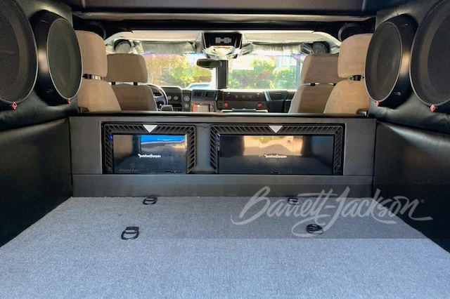 2000 AM General Hummer - Image 9 of 18