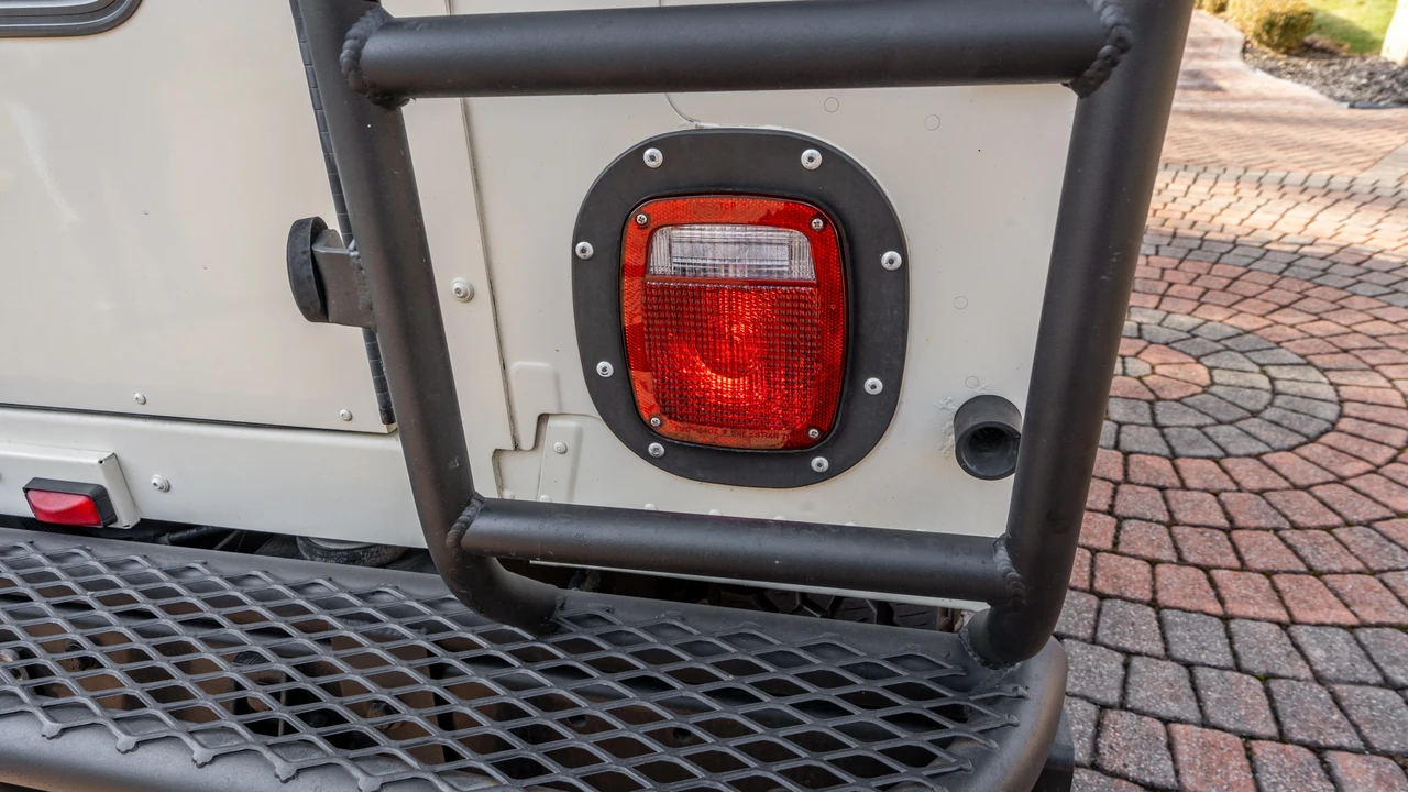 2000 AM General Hummer - Image 22 of 31