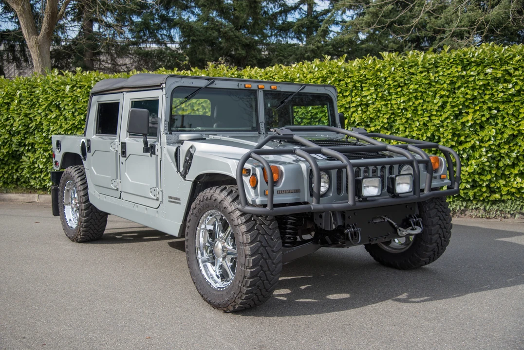2000 Hummer Hummer H1 - Image 2 of 31