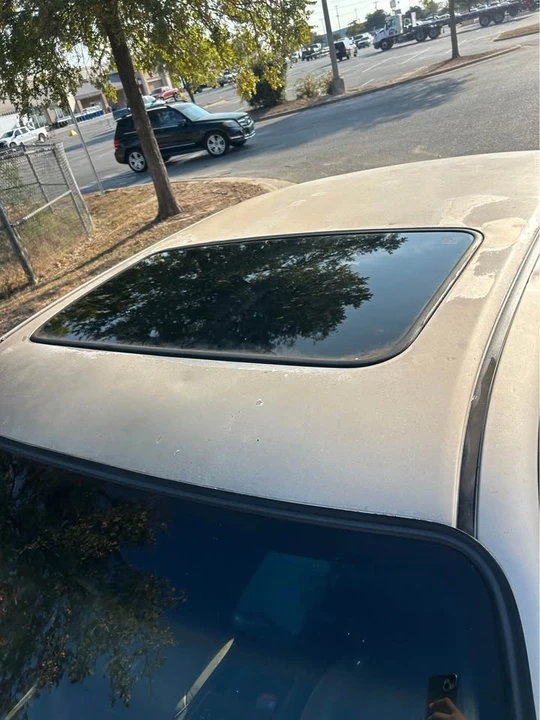 2000 Acura RL 1st Gen - Image 7 of 11