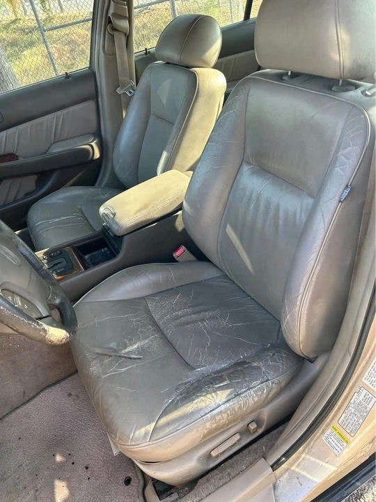 2000 Acura RL 1st Gen - Image 3 of 11