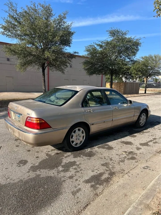2000 Acura RL 1st Gen - Image 11 of 11