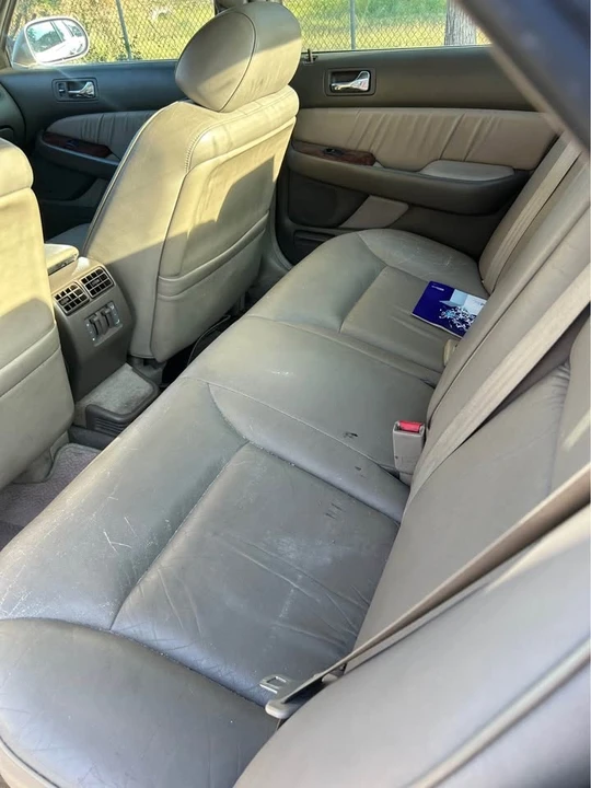 2000 Acura RL 1st Gen - Image 8 of 11