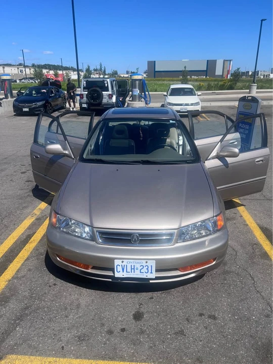 2000 Acura EL - Image 2 of 5
