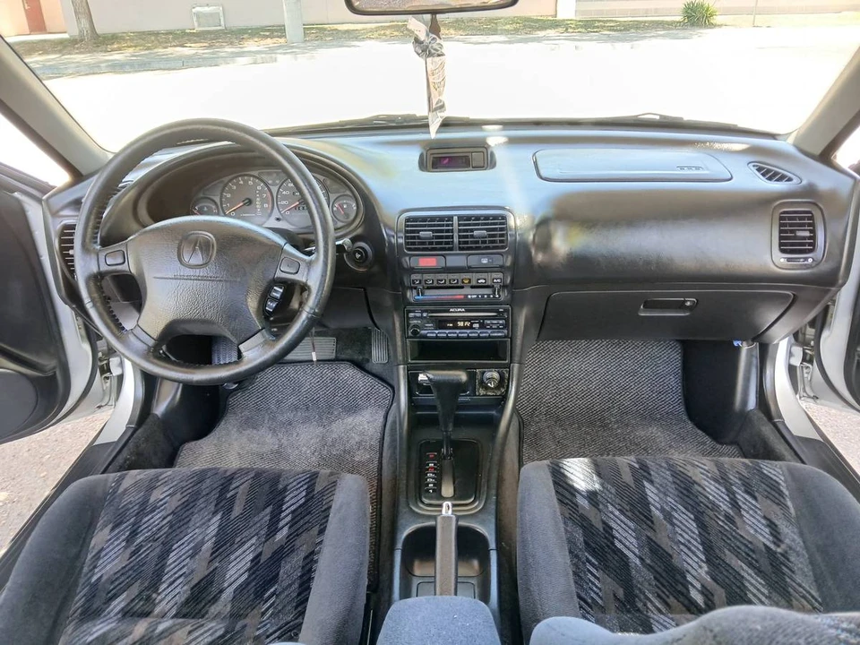 2000 Acura Integra 3rd Gen - Image 16 of 24