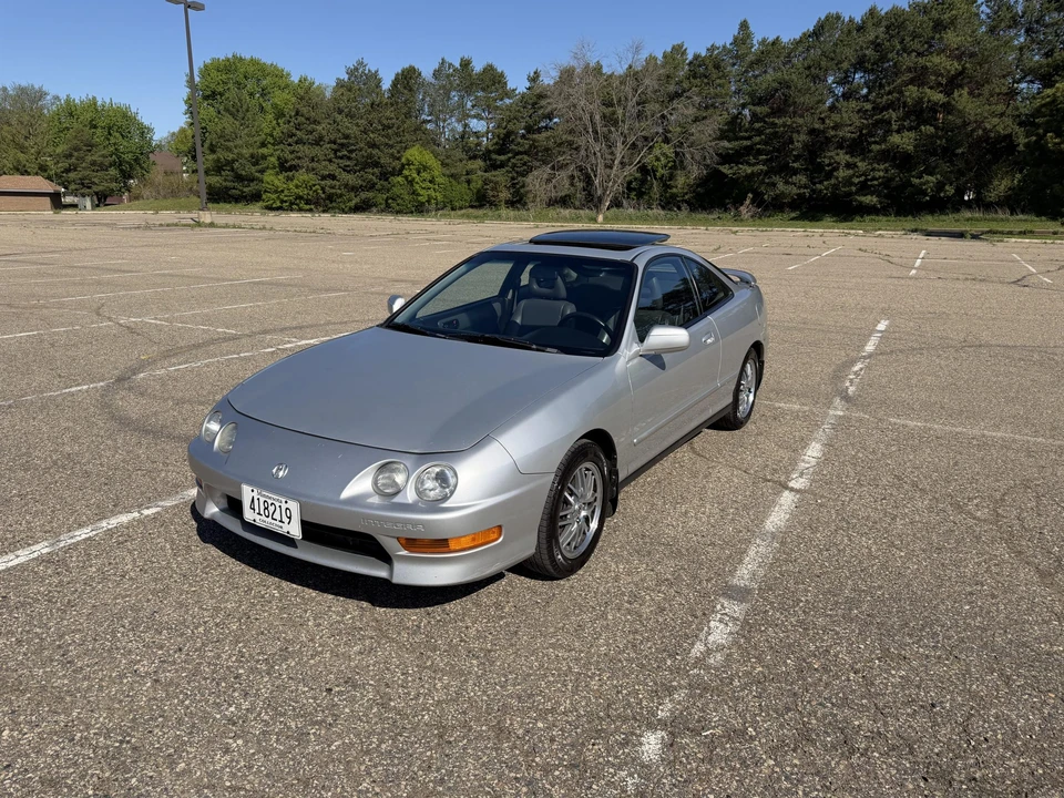 2000 Acura Integra 3rd Gen - Image 3 of 31