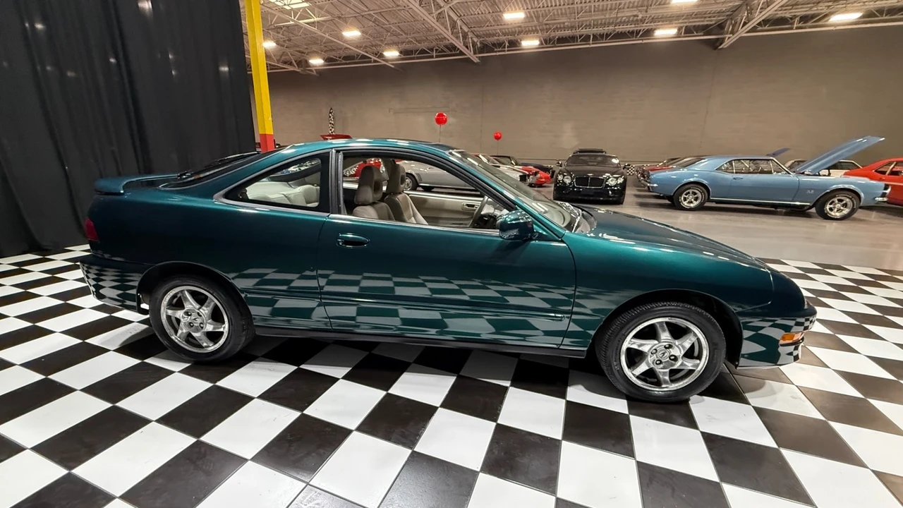 2000 Acura Integra 3rd Gen - Image 10 of 31