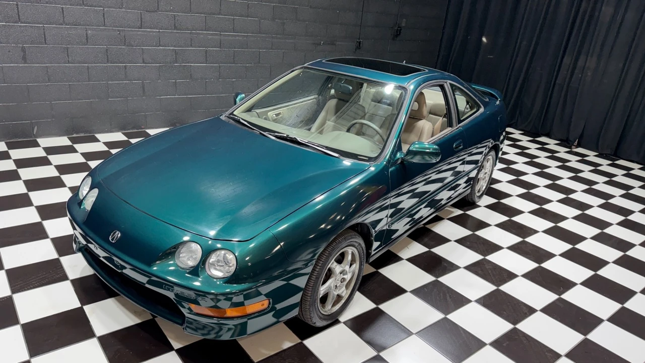 2000 Acura Integra 3rd Gen - Image 14 of 31