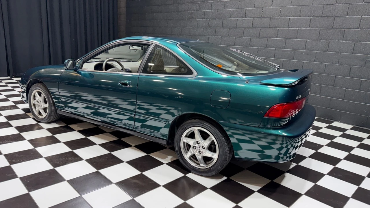 2000 Acura Integra 3rd Gen - Image 5 of 31