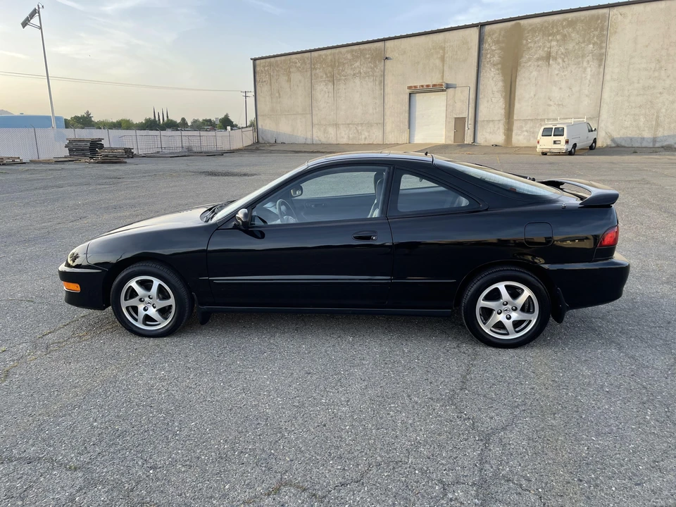 2000 Acura Integra 3rd Gen - Image 11 of 31