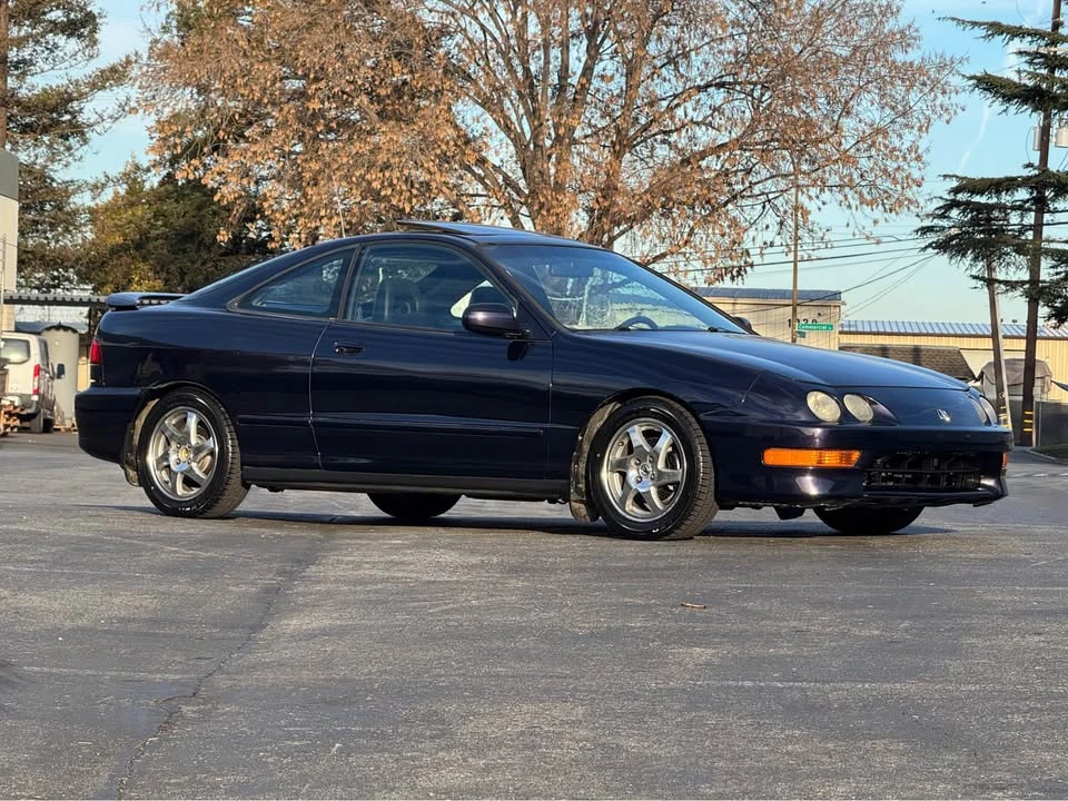 2000 Acura Integra 3rd Gen - Image 2 of 9