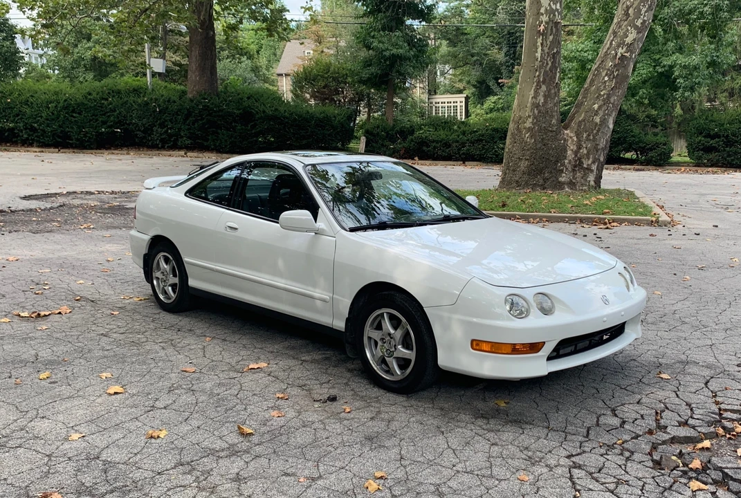 2000 Acura Integra 3rd Gen - Image 2 of 31