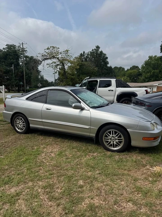 2000 Acura Integra 3rd Gen - Image 2 of 11