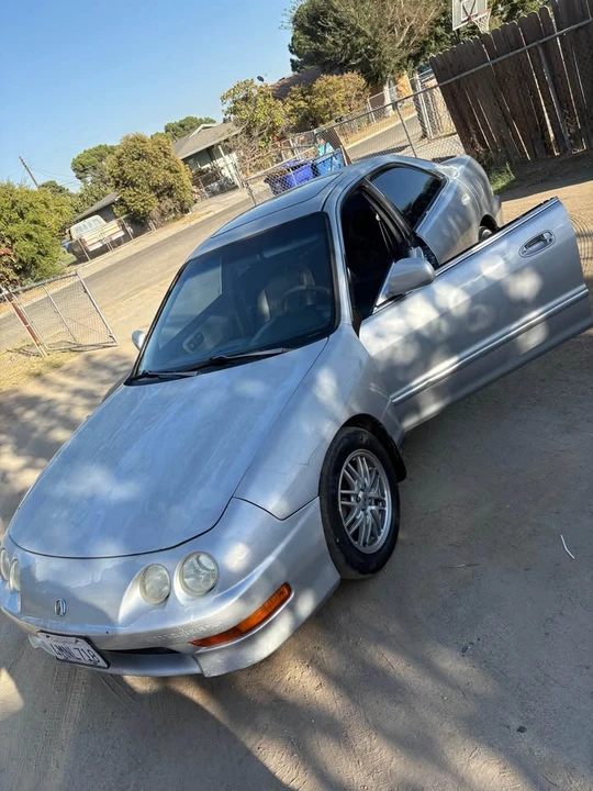2000 Acura Integra 3rd Gen - Image 2 of 3