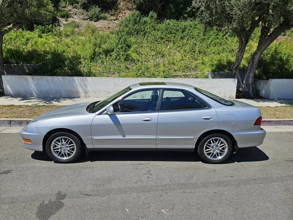 2000 Acura Integra 3rd Gen - Image 5 of 31